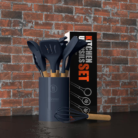 oannao pasta server lifting spaghetti for easy mess-free serving