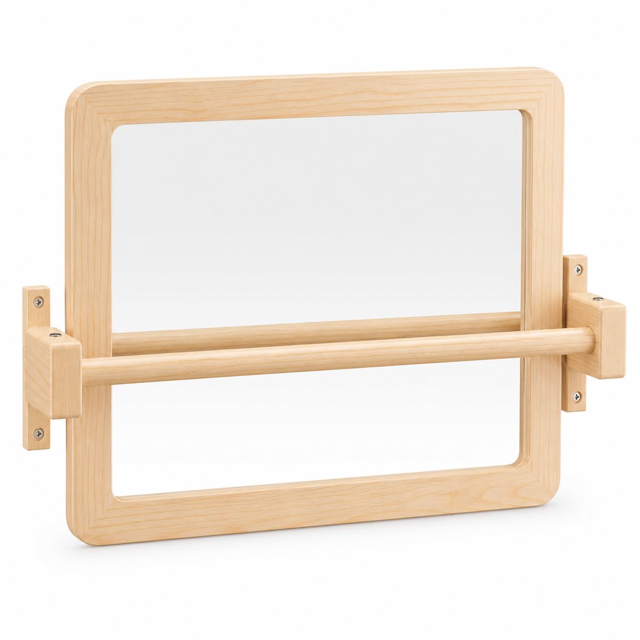 Ogears front view of mirror with bar showing safe, compact design and clear reflection