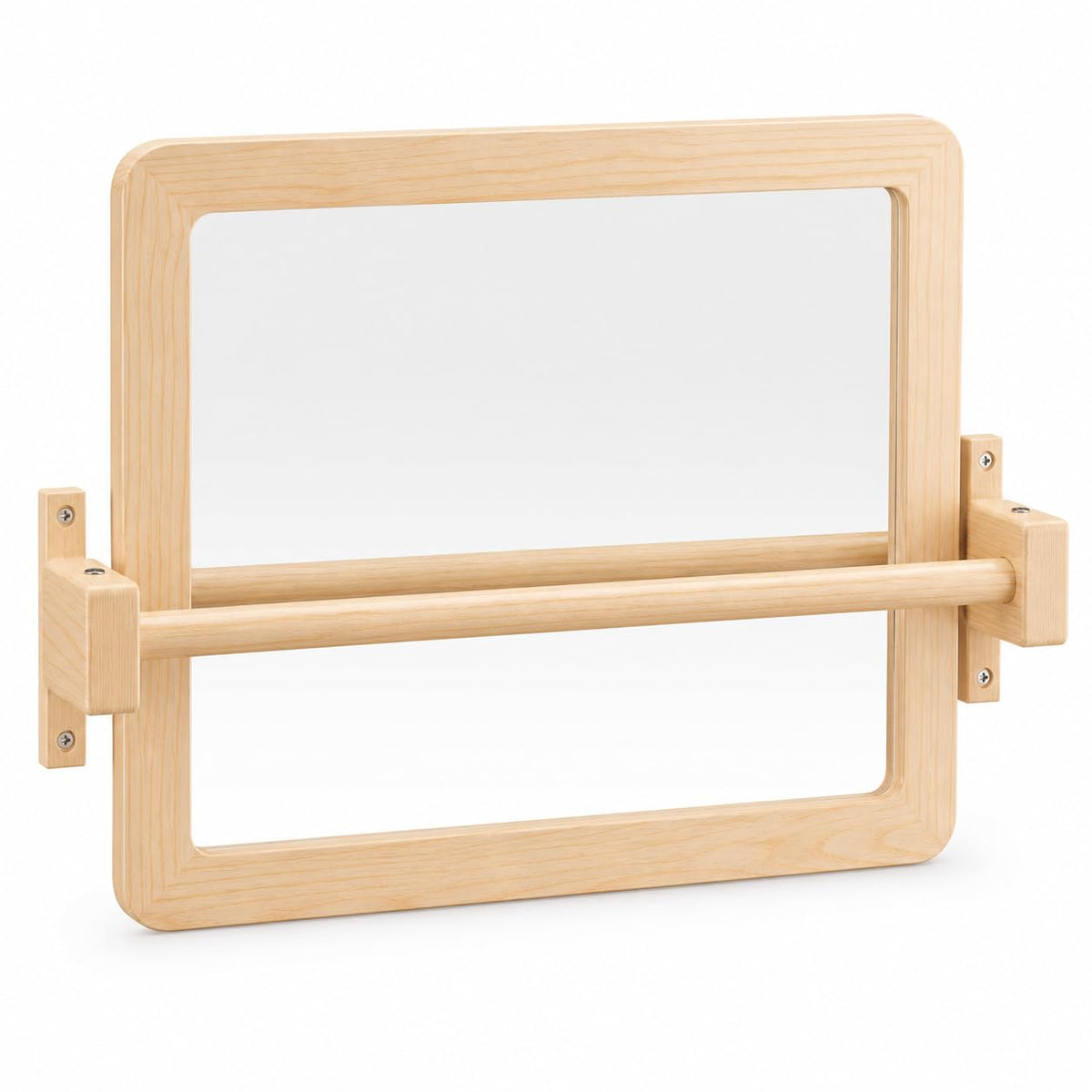 Ogears front view of mirror with bar showing safe, compact design and clear reflection