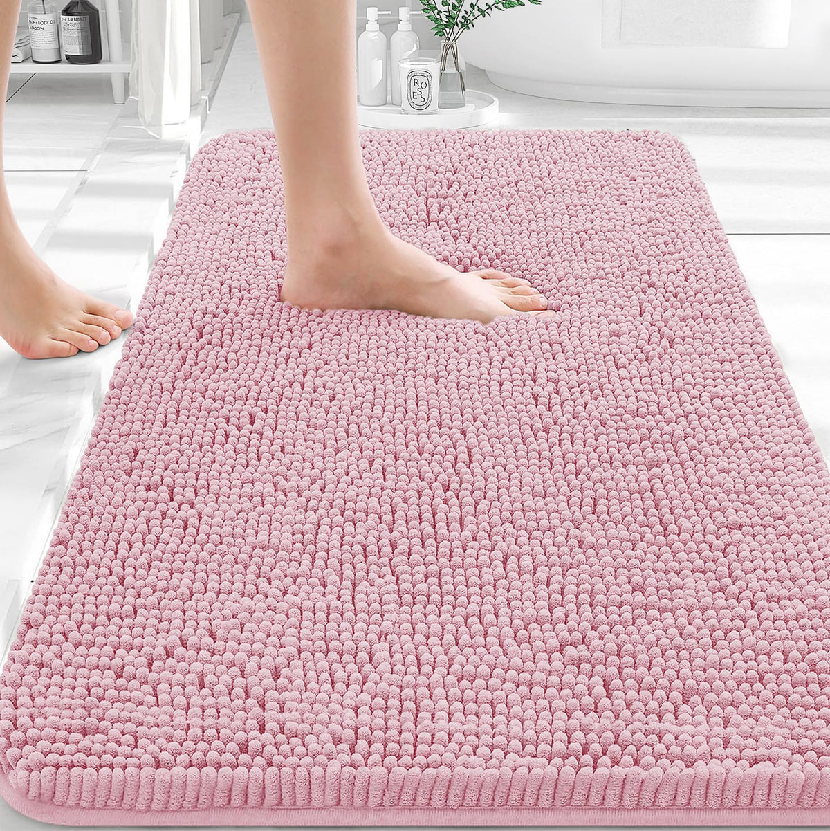 OLANLY bath rug front view showing plush chenille and color appeal