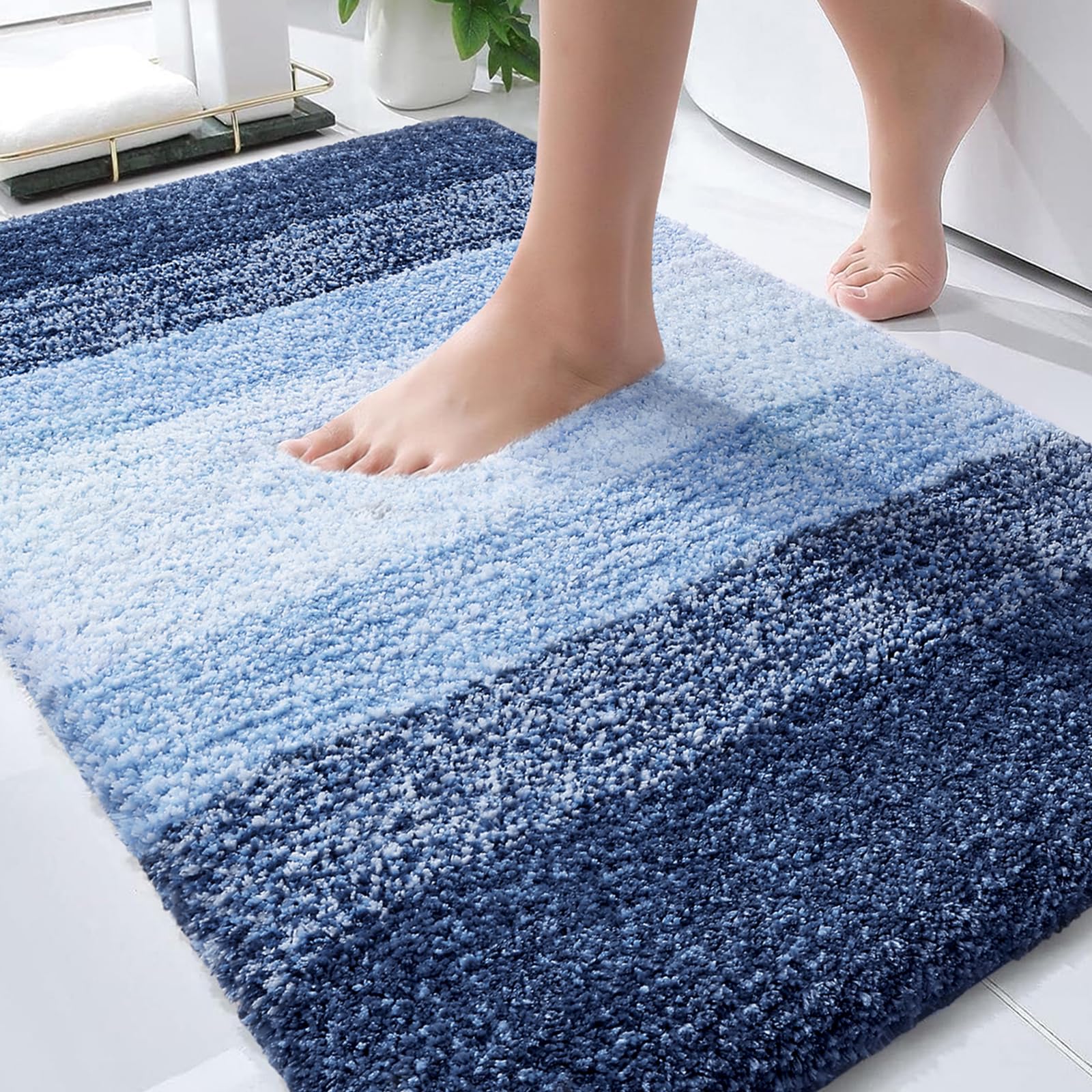 OLANLY front view of 36x24 bath mat showing soft plush surface and color