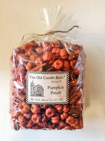 Old Candle Barn close-up of putka pods and cinnamon sticks showing natural texture and autumn appeal