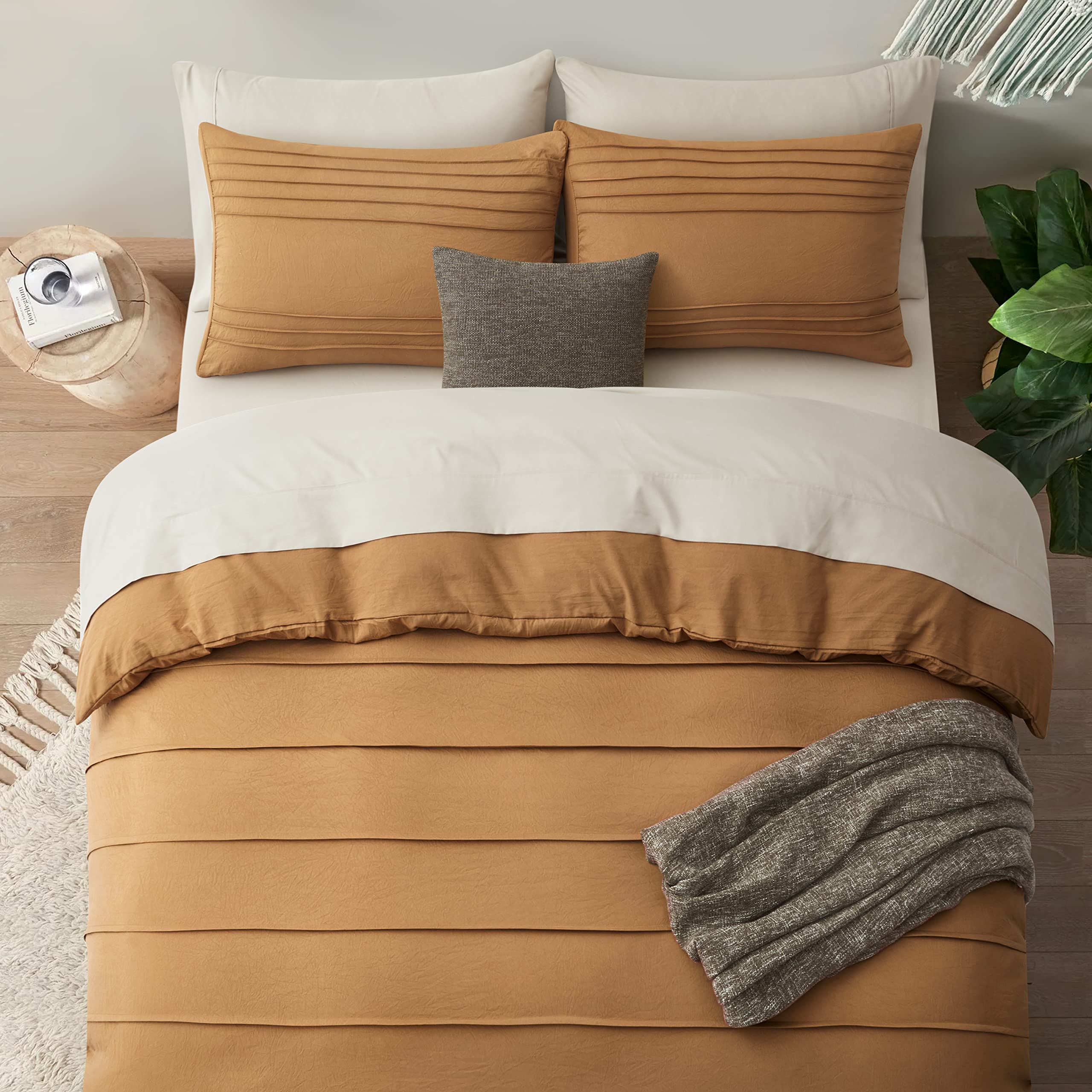 Envelope-style pillowcase by Oli Anderson for quick pillow removal and washing