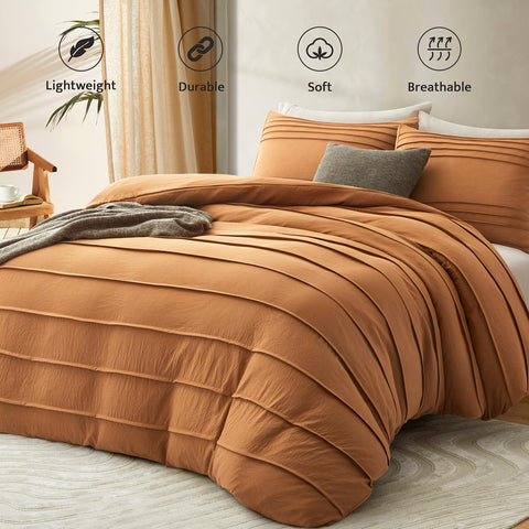 Close-up of pleated microfiber texture highlighting Oli Anderson softness benefit