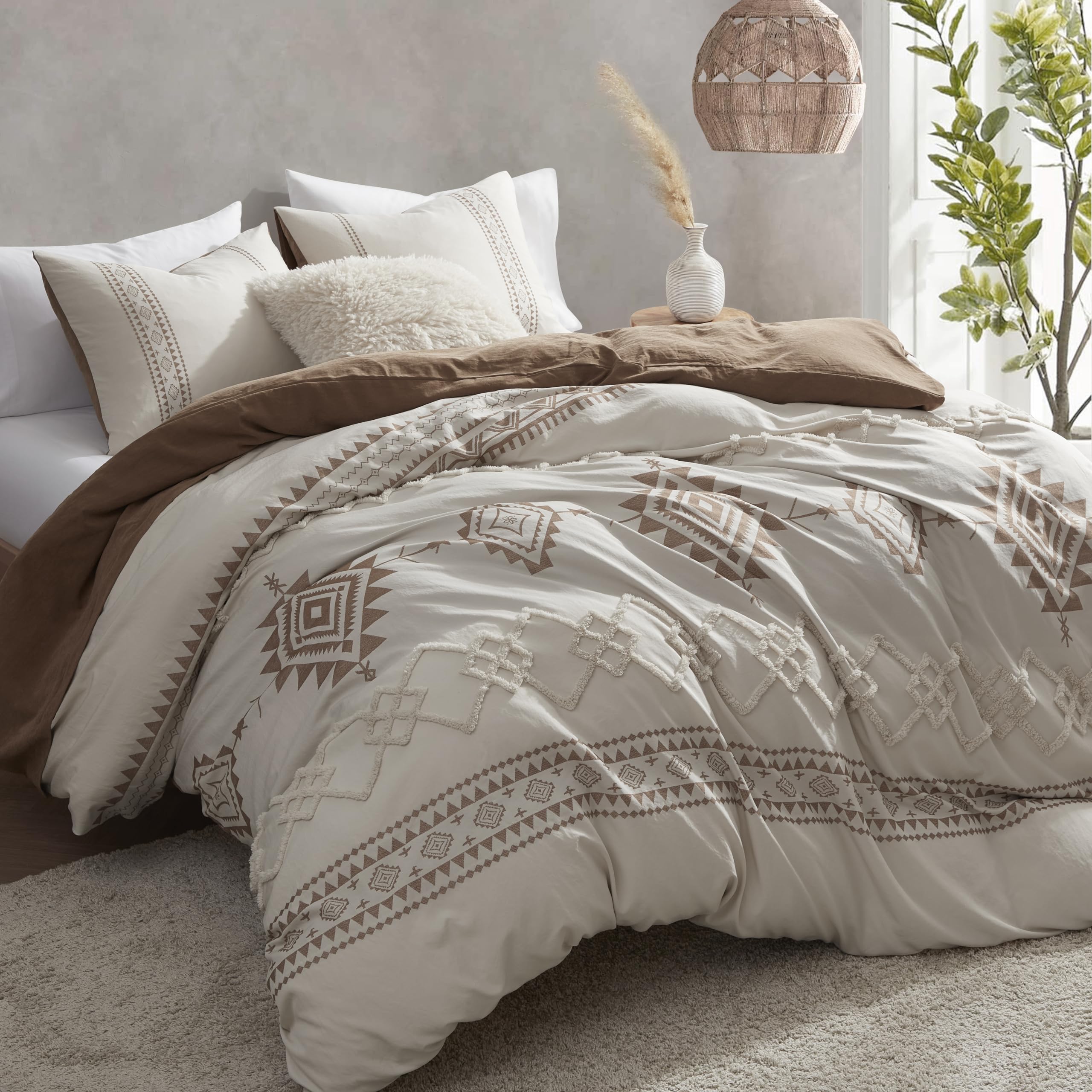 Oli Anderson close-up of jacquard texture highlighting durable woven softness