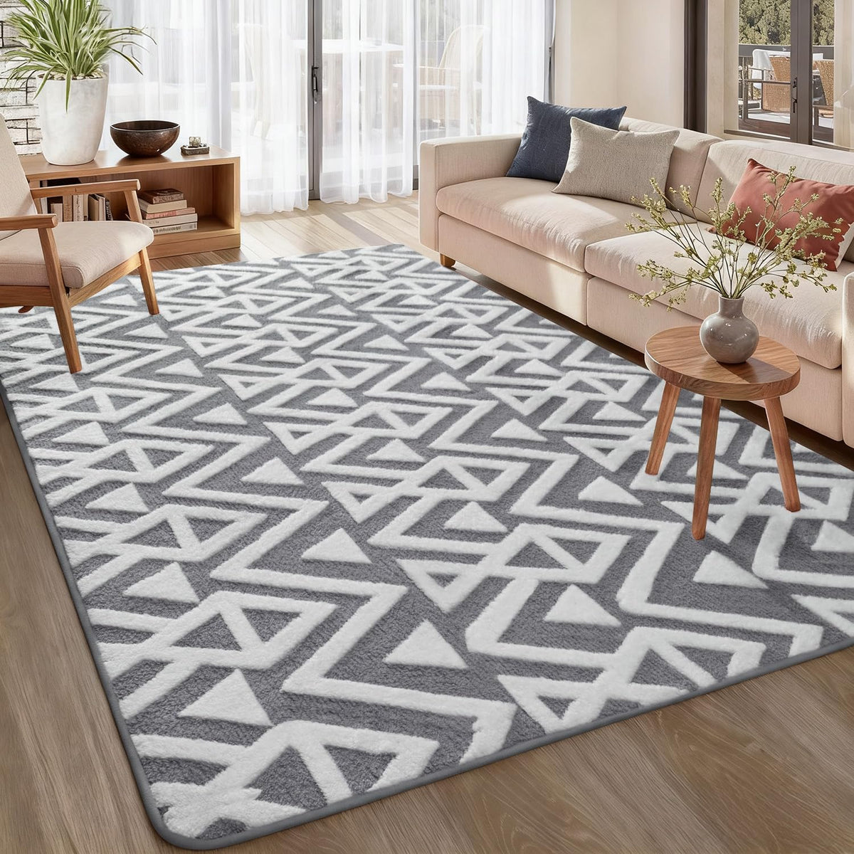 Ompaa grey shaggy rug flatlay showing plush texture and cozy comfort