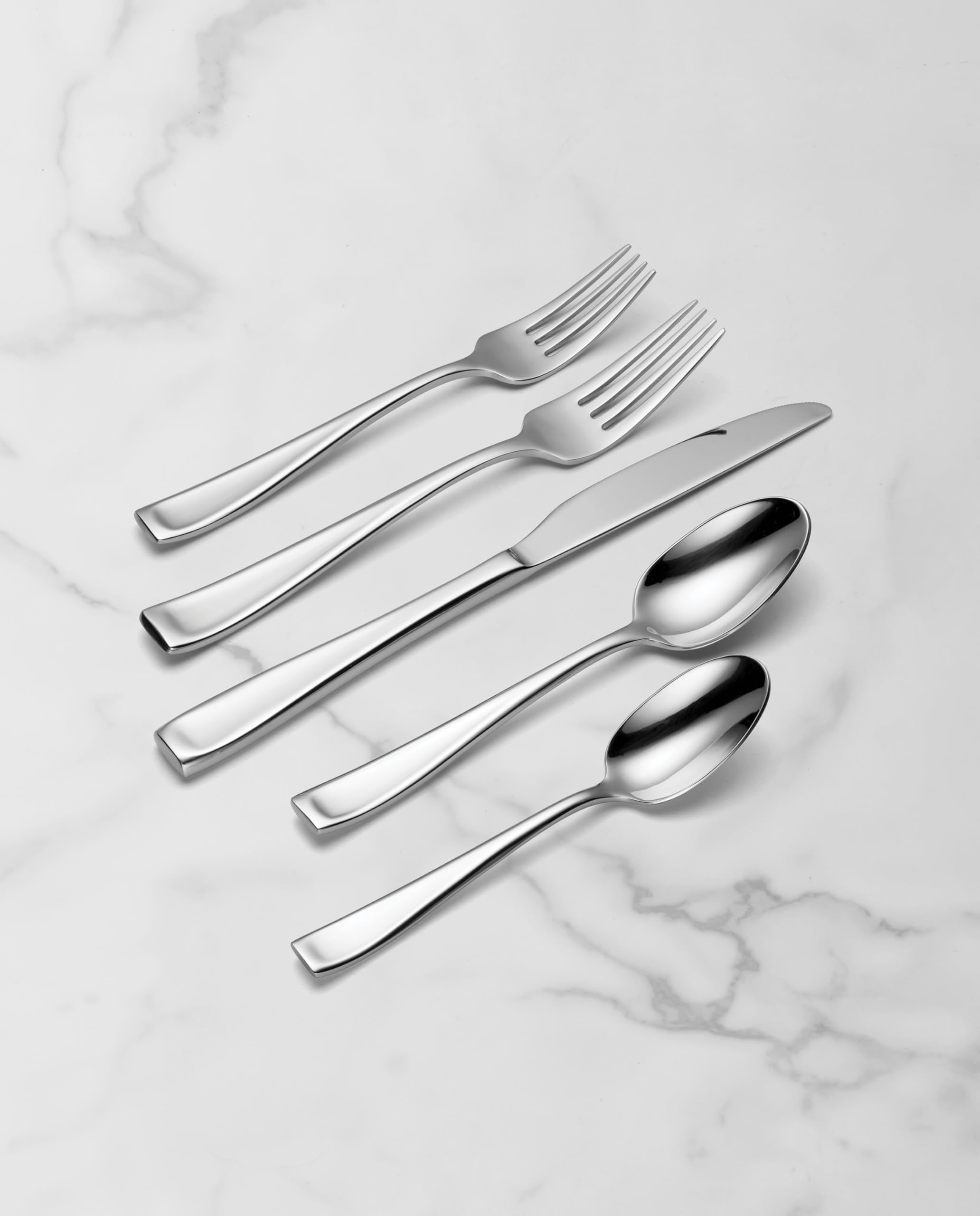 Oneida Moda serving set displayed for buffet serving versatility benefit