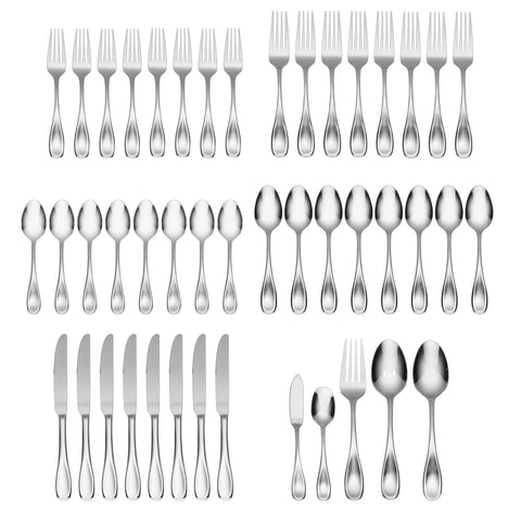 Oneida Voss place setting close-up showing polished pieces and table cohesion