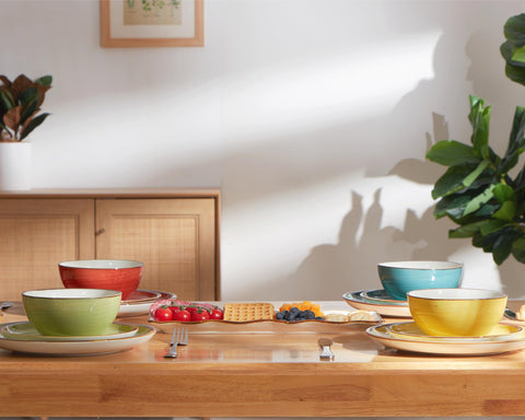 ONEMORE plates in microwave demonstrating safe reheating convenience