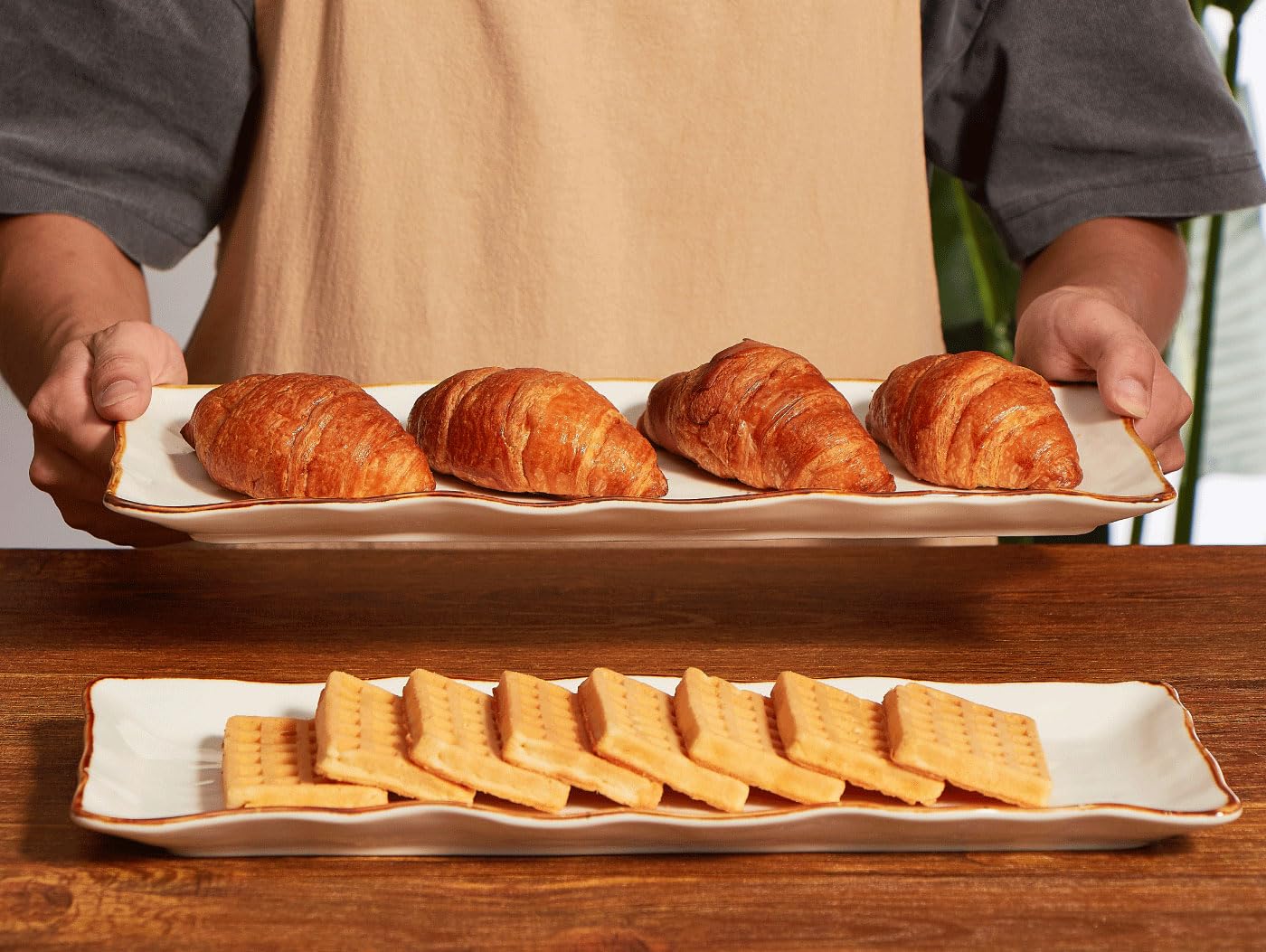 ONEMORE platters in oven demonstrating oven-safe porcelain convenience