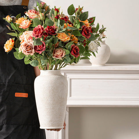 ooit vase interior glaze view demonstrating waterproof benefit for flowers