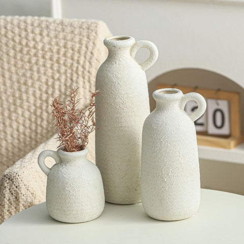ooit vase handle detail emphasizing easy carrying and styling