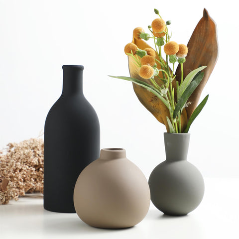 ooit interior view showing waterproof glaze enabling fresh flowers safely
