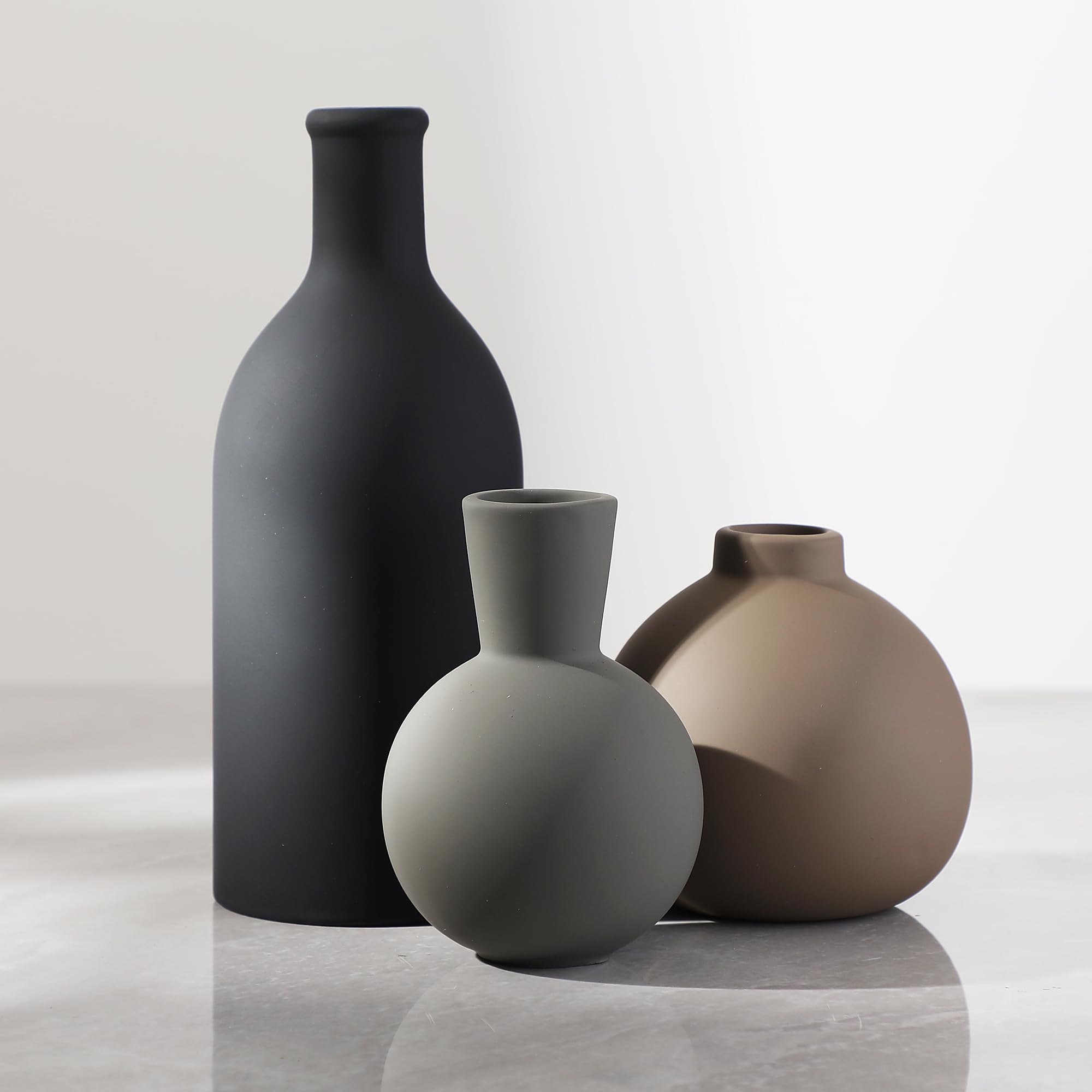 ooit ceramic vase set front view showing neutral colors and balanced trio benefit