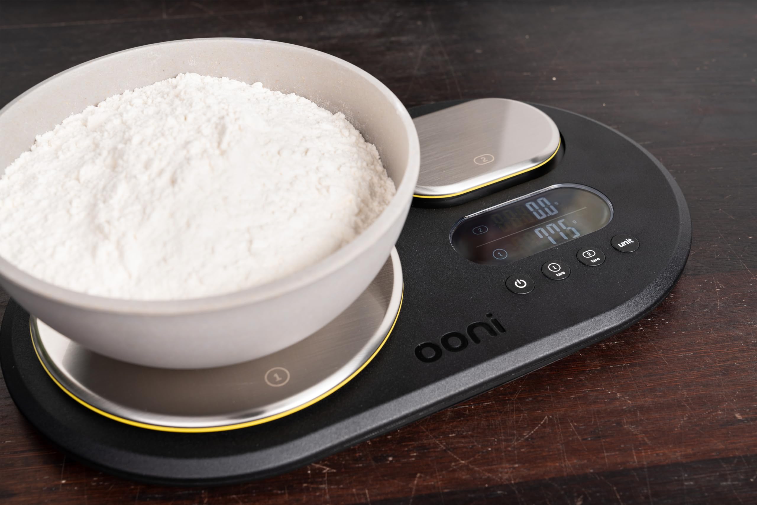 ooni dual lcd displays showing simultaneous weights for faster prep
