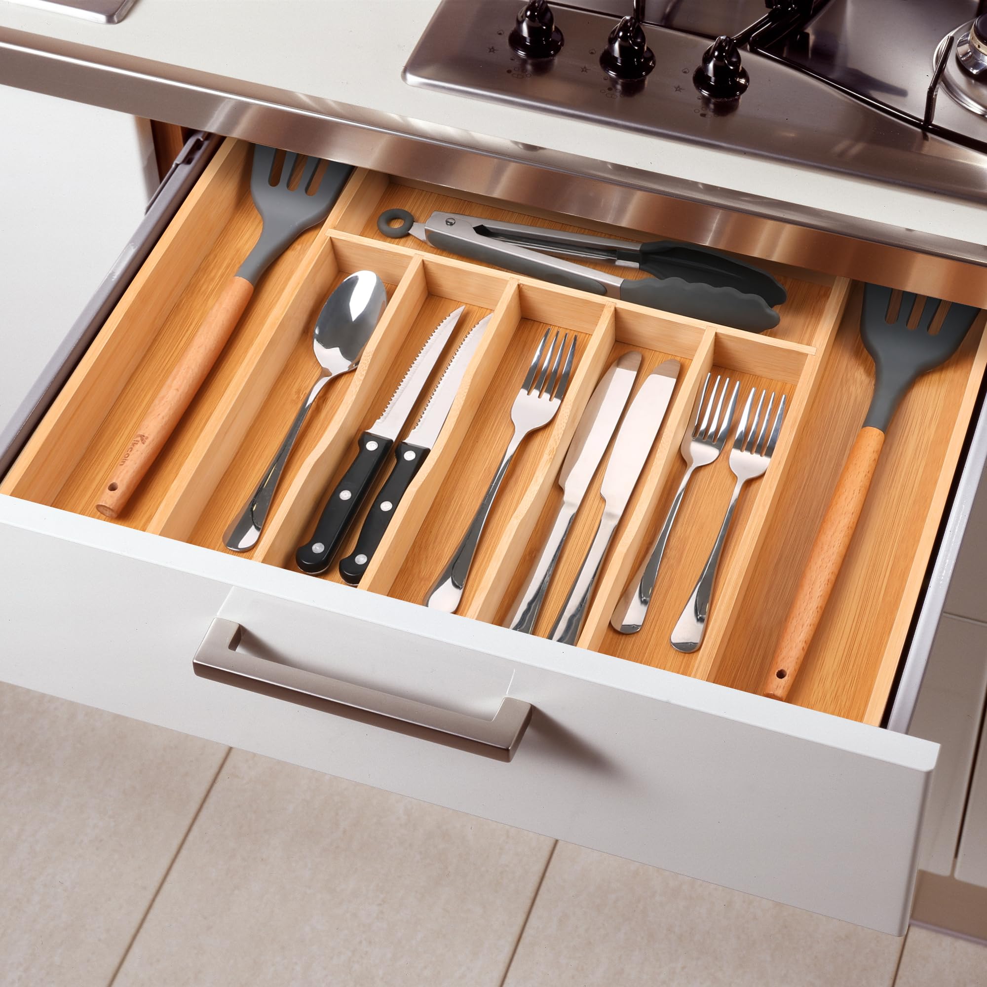 oridom detailed shot of compartment walls and dividers showing 1.9" depth