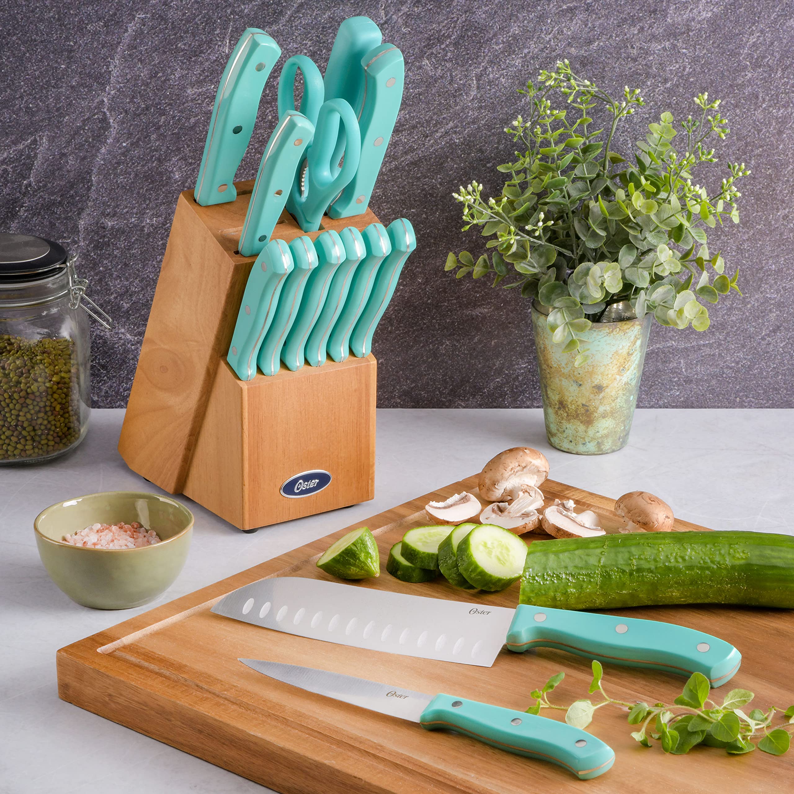 Oster turquoise handle close-up for ergonomic grip and balance