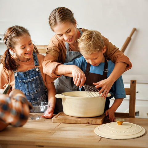 Overmont Dutch oven served on dining table showing attractive presentation for guests