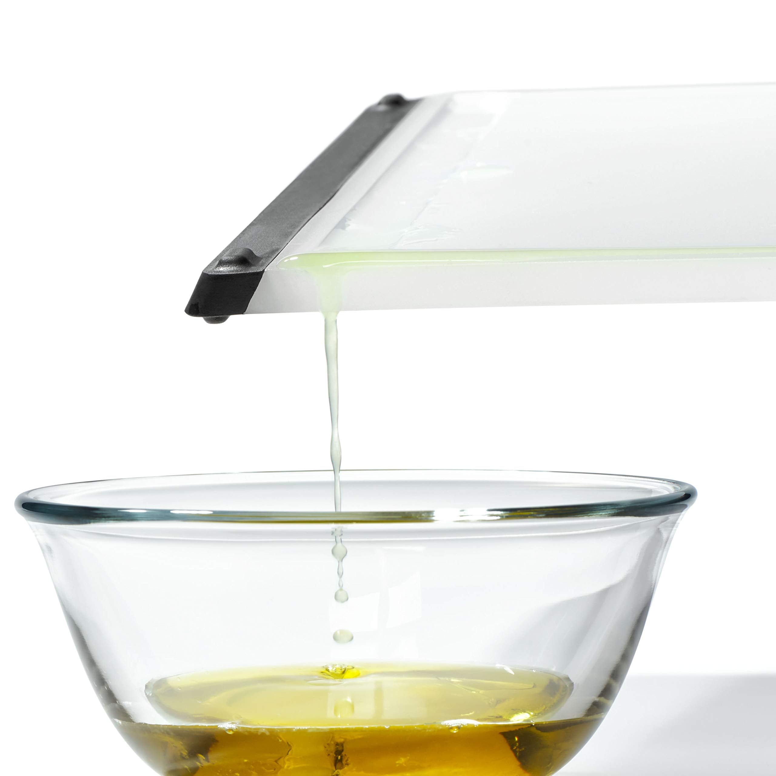 OXO everyday board side profile showing thin, durable design