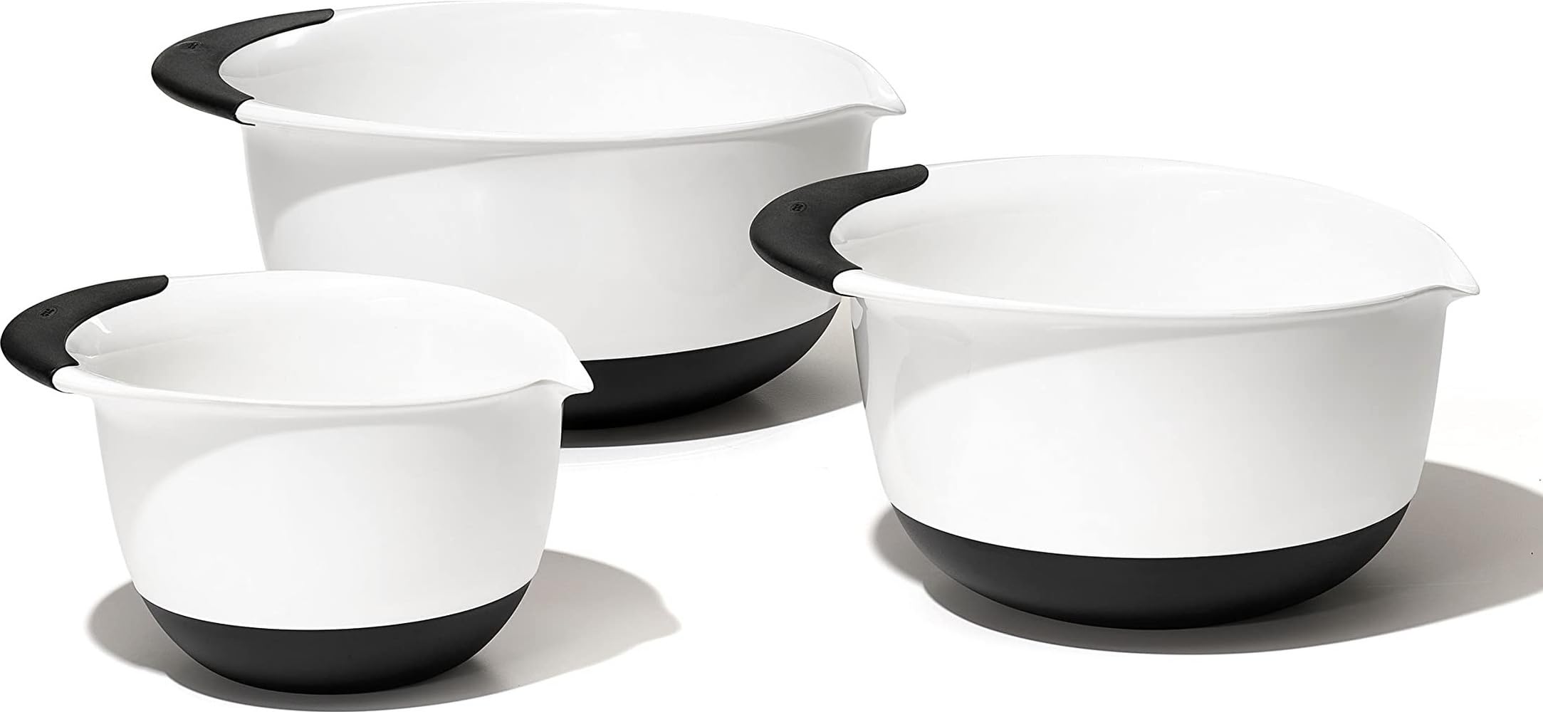 OXO front view of three mixing bowls showing sizes and design benefit of versatility