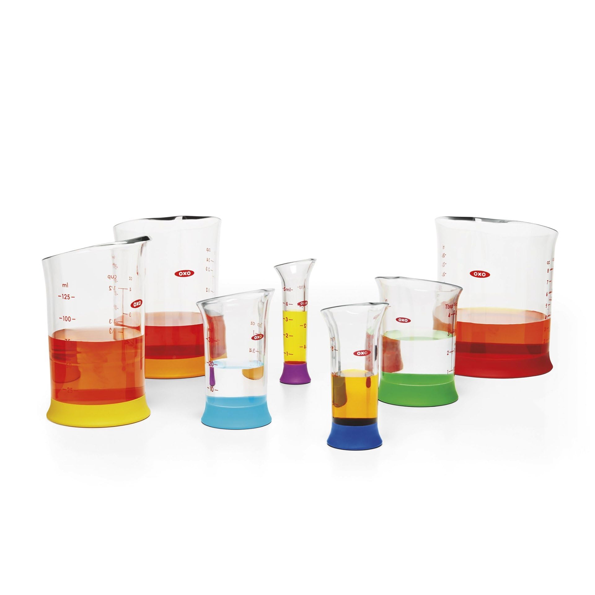 OXO Good Grips base with clear measurements for accurate volume checks