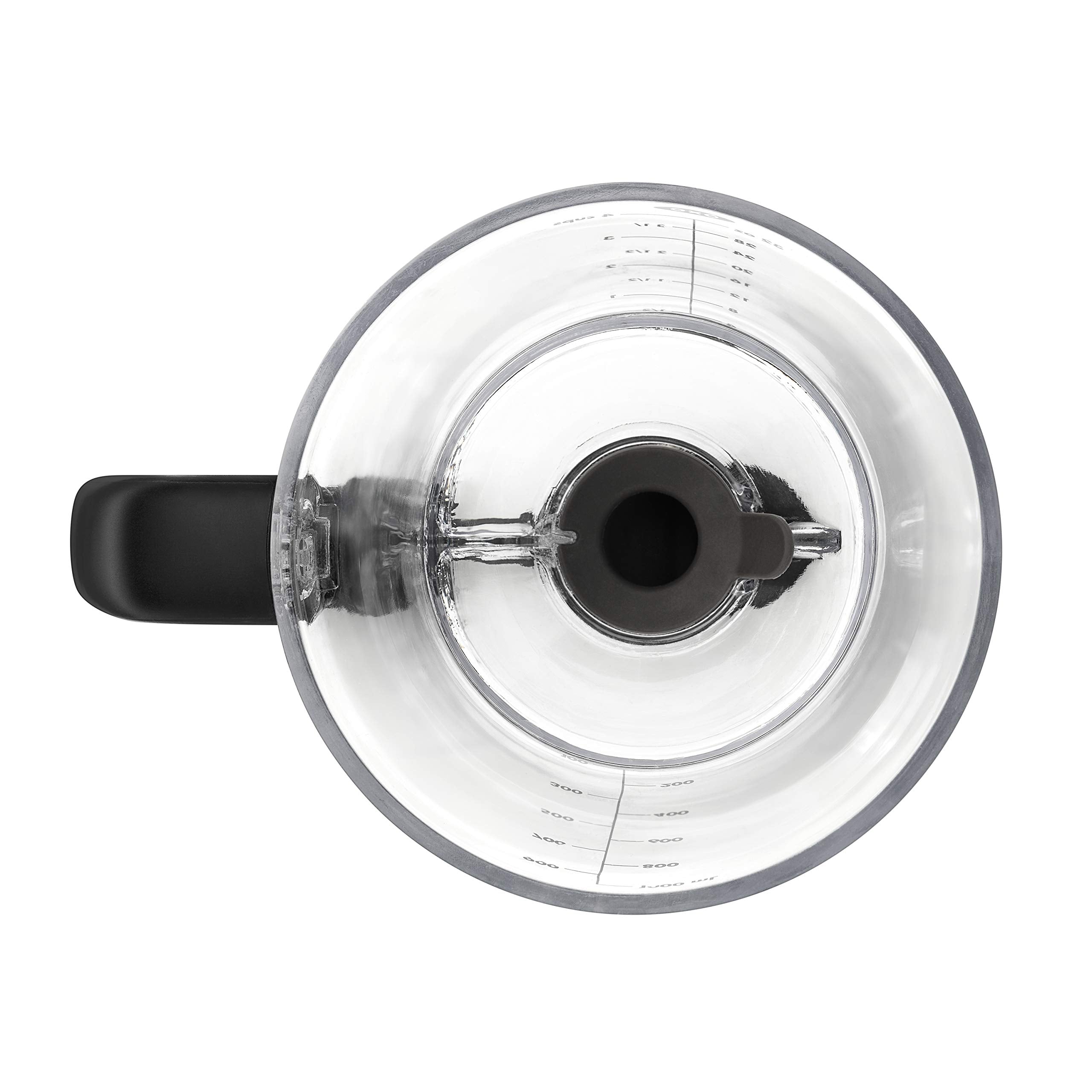 Clear OXO measurement markings up to 4 cups for accurate portioning