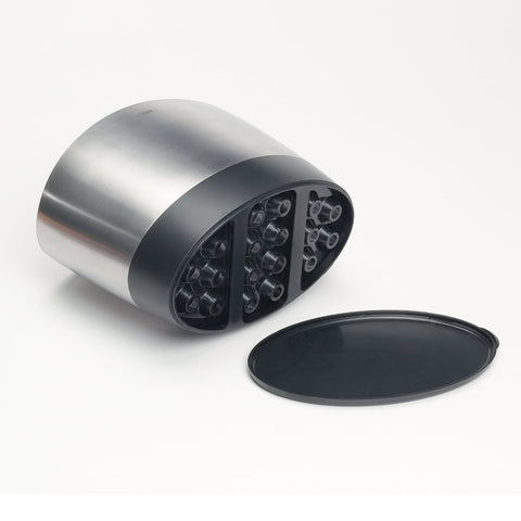 OXO removable drip tray detail for quick draining and easy cleaning benefit