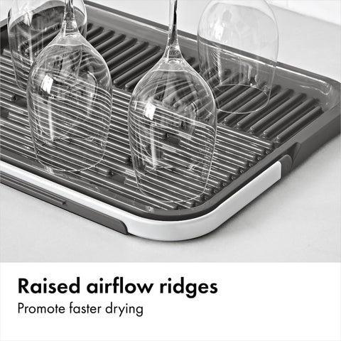 OXO silicone drain board close-up of raised ridges aiding faster air drying benefit