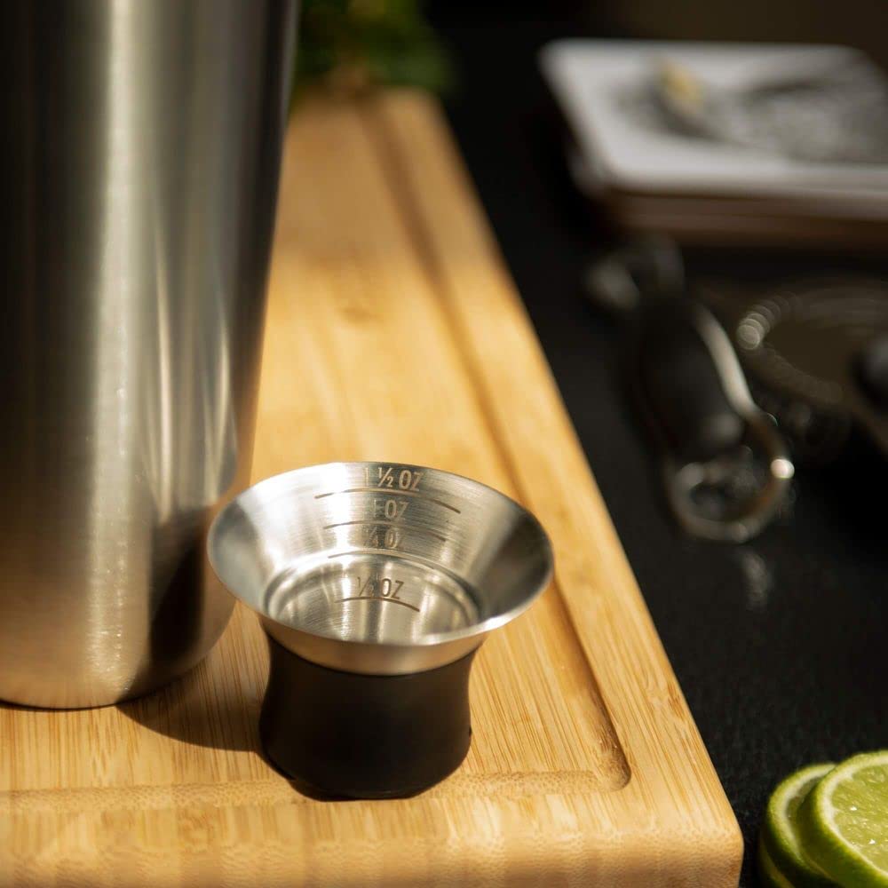 OXO side profile displaying 24 oz capacity and durable stainless body