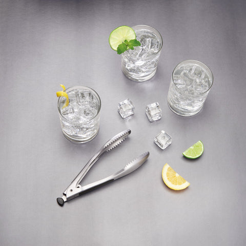 OXO SteeL clear flip-top lid detail for quick access benefit
