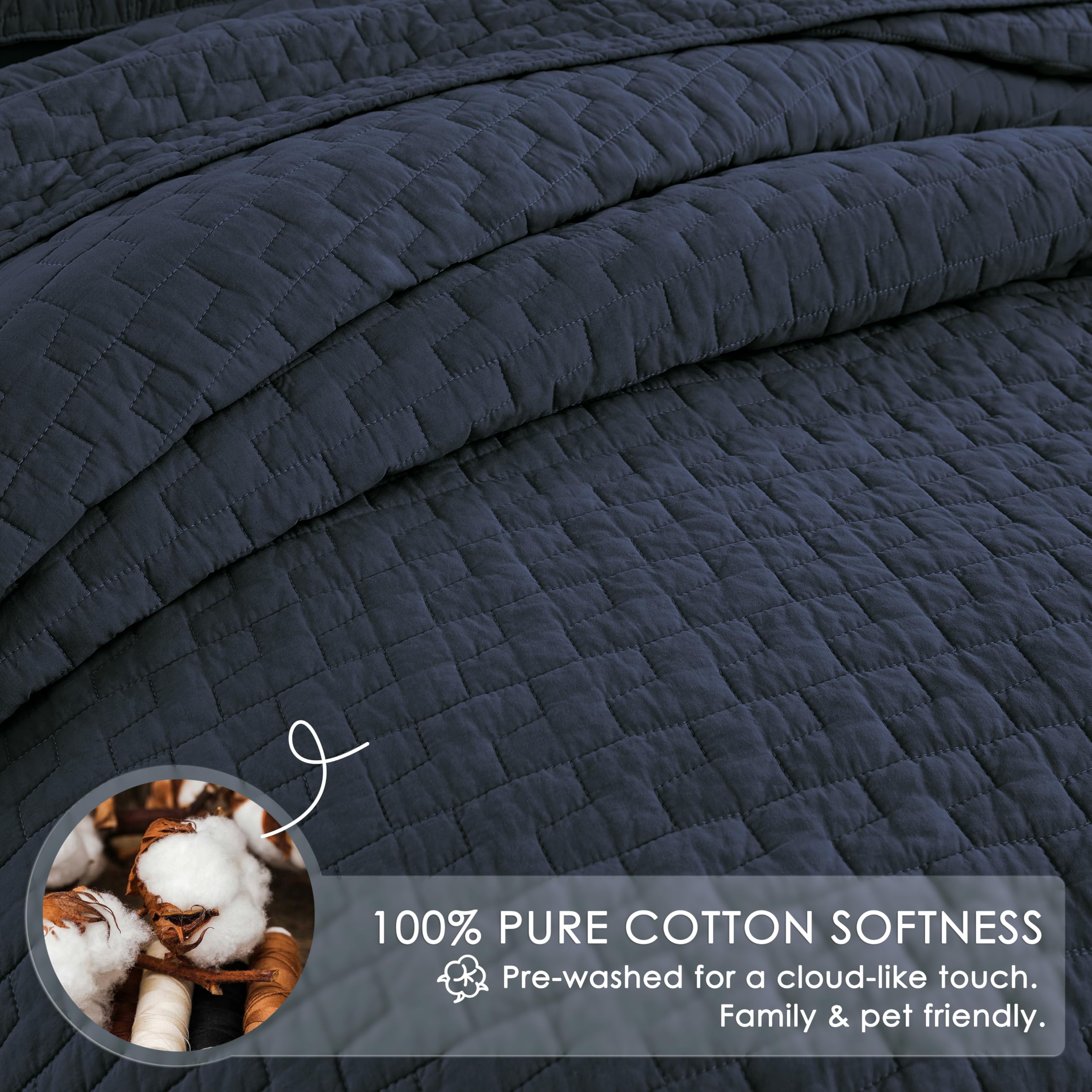 palassio quilt edge stitching close-up demonstrating durable quilting that keeps fill in place