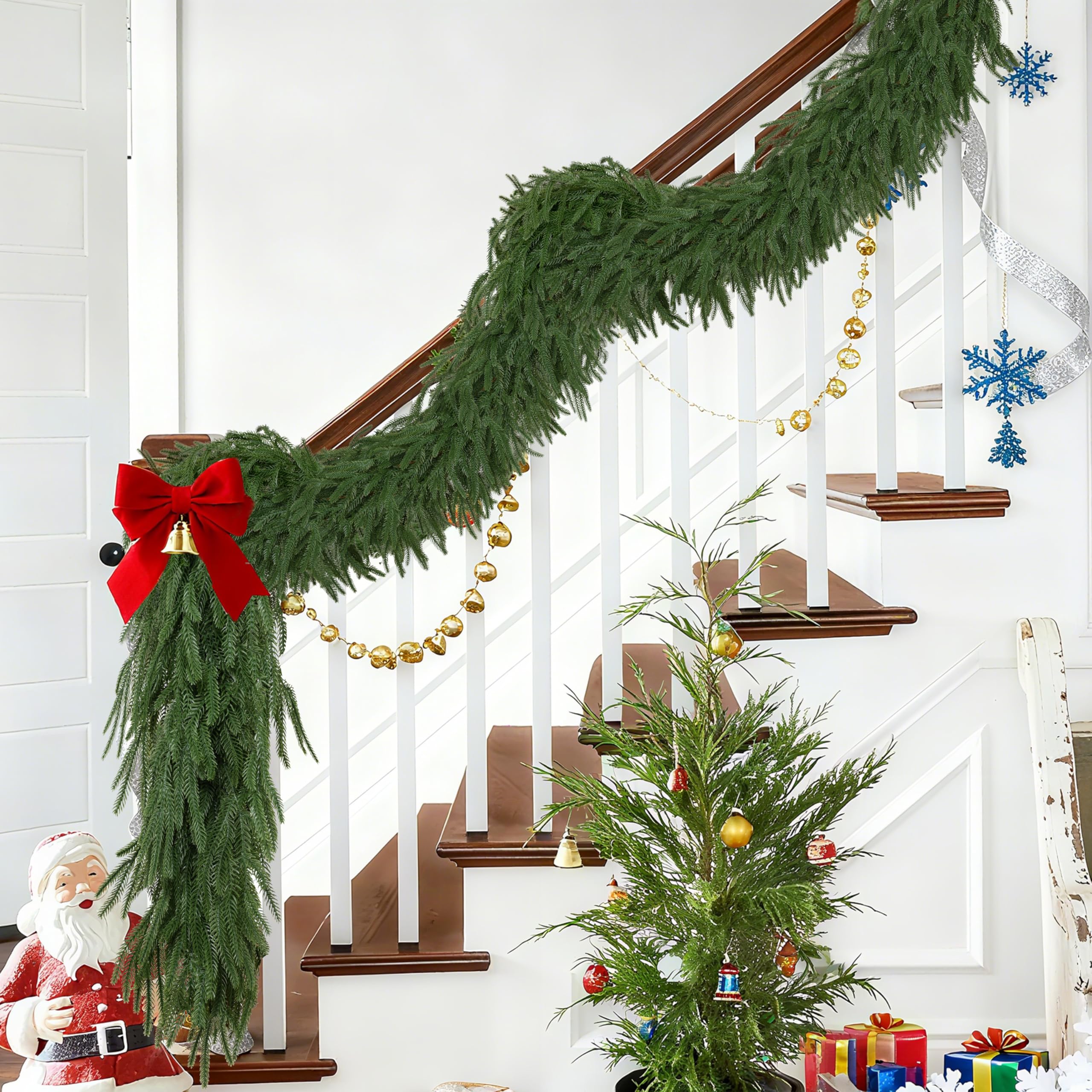 Palonu garland held by hand to show length and lightweight ease of use