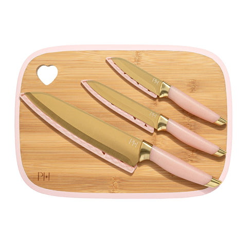 Paris Hilton front view of set showing board and three knives for stylish prep