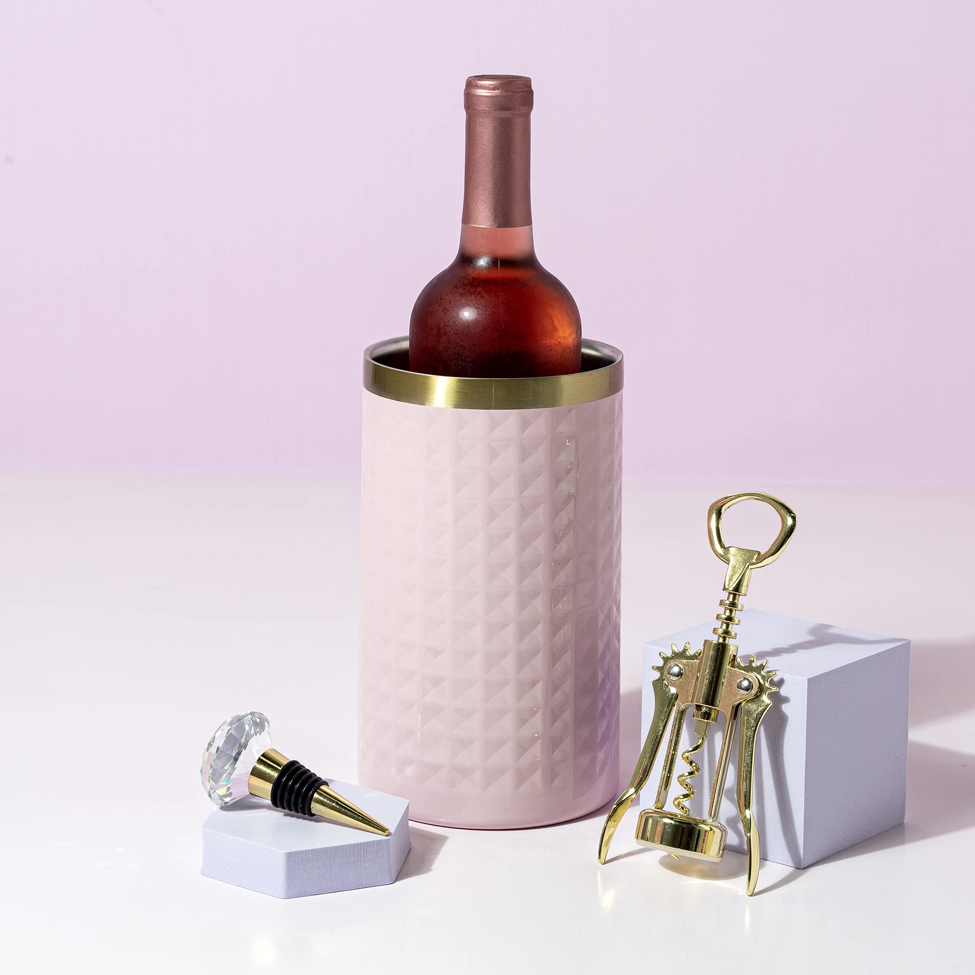 Paris Hilton size comparison with 750ml bottle showing fit and compatibility