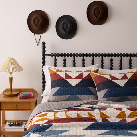 Pendleton Explorer quilt reverse solid blue-grey for a calm, versatile bedroom look