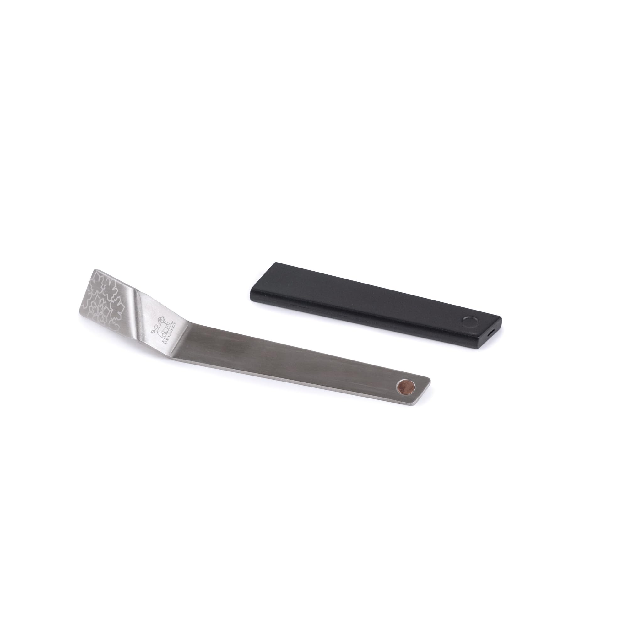 Peugeot Clef du Vin Travel front packaging showing portable wine-aging tool benefit