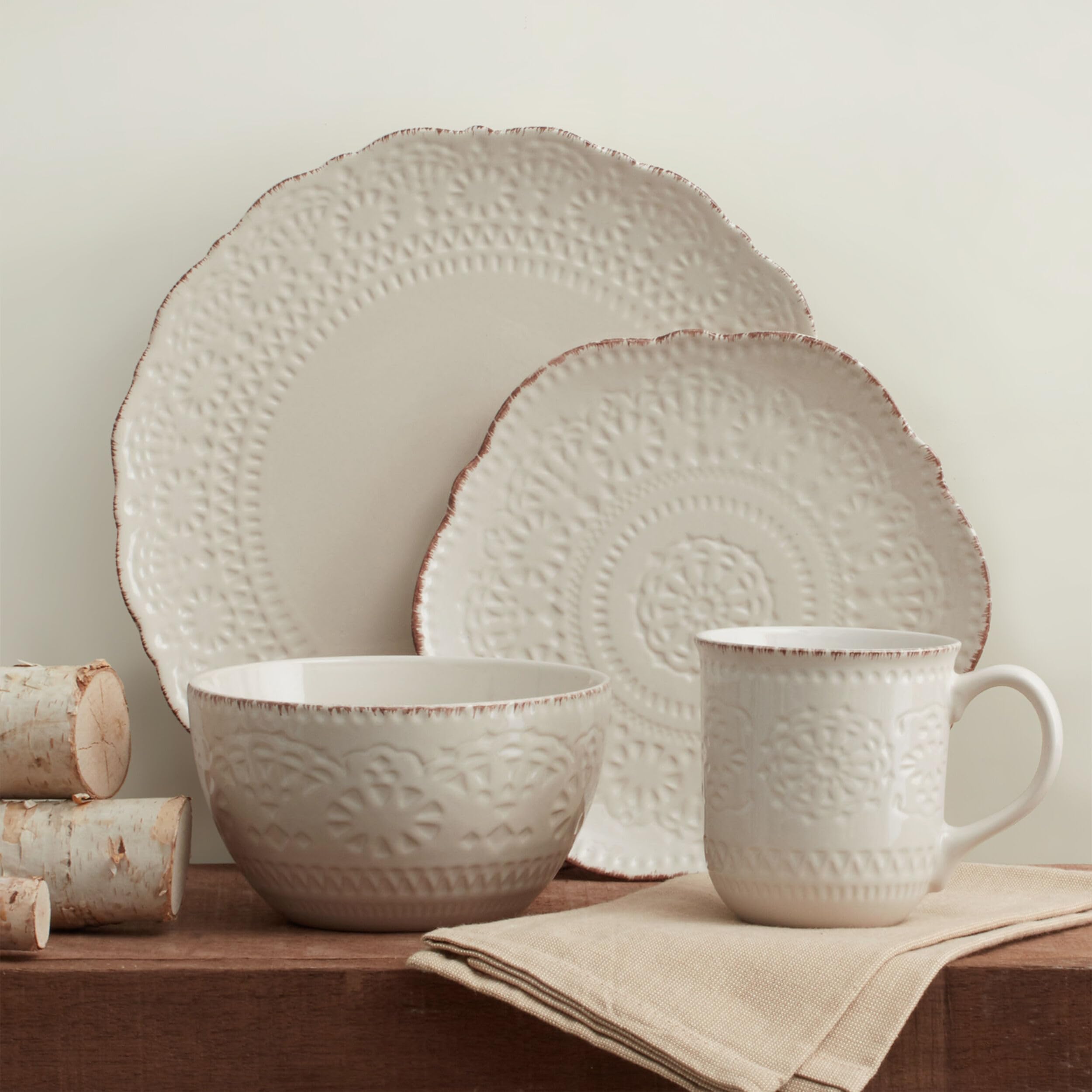 Pfaltzgraff mug profile showing handle comfort and generous capacity benefit