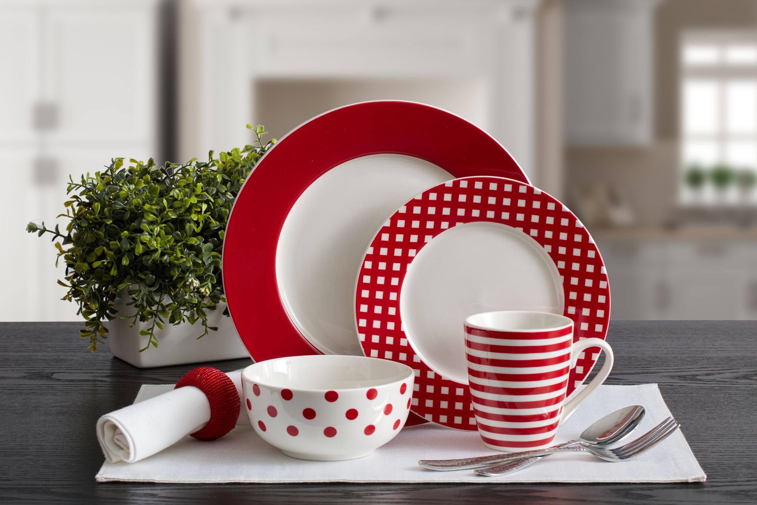 Pfaltzgraff Kenna Red salad plate detail highlighting multi-pattern design benefits