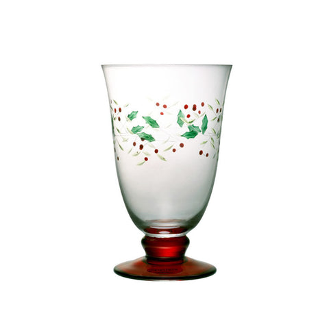 Pfaltzgraff Winterberry close-up of hand-etched pattern highlighting artisan detail