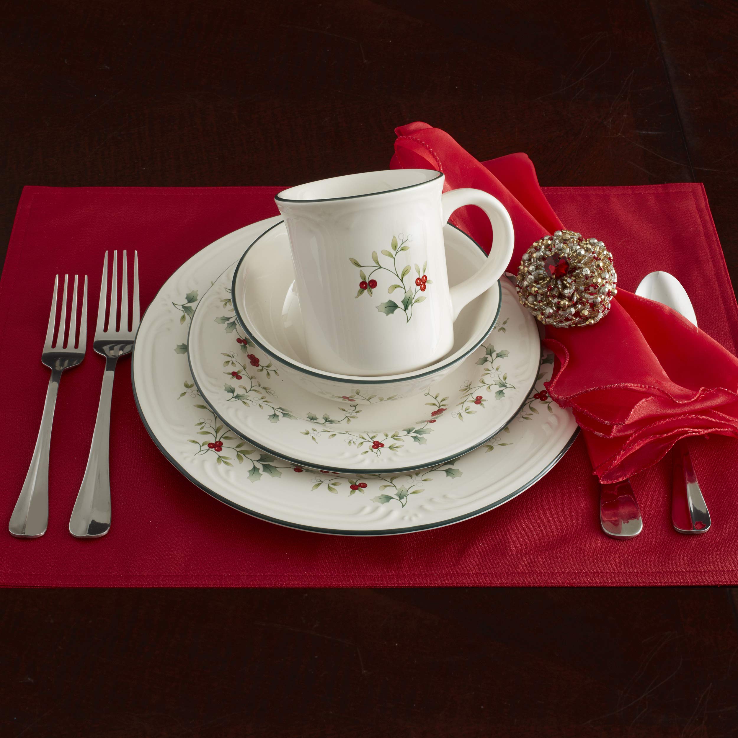 Pfaltzgraff embossed filigree detail showing textured finish and visual interest