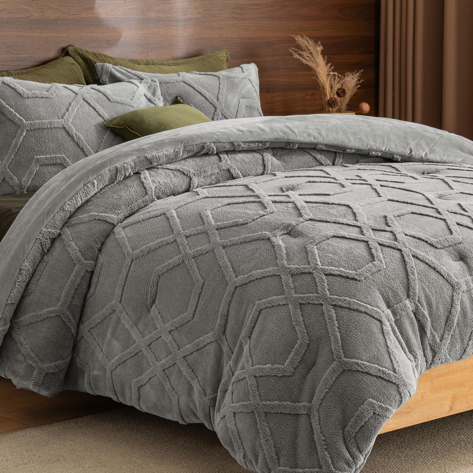 PHF front full view of queen comforter showing tufted design and cozy warmth
