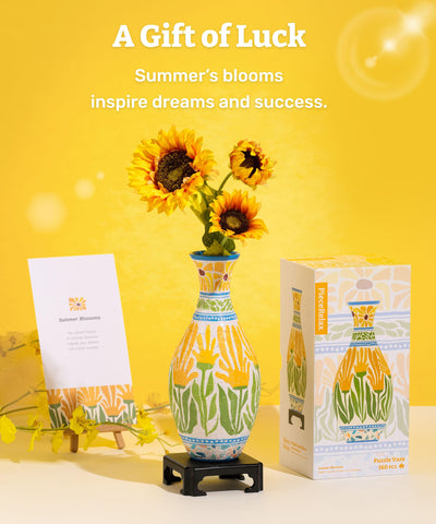 PieceRelax detachable inner water cup and stand shown for practical flower use