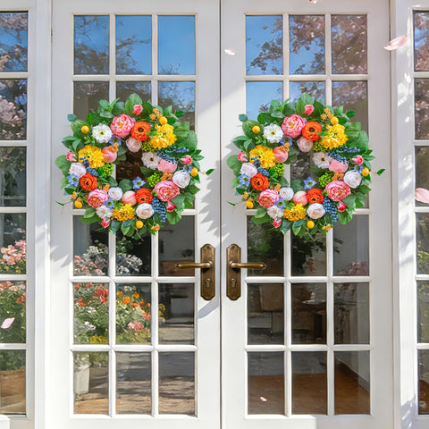 Pinkpuii 24-inch wreath on front door illustrating correct scale