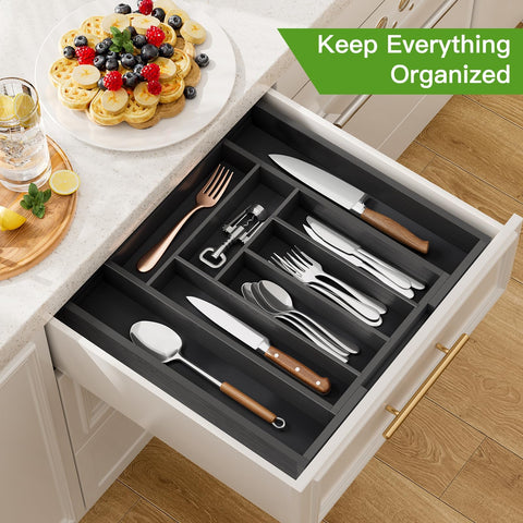 Pipishell compartment closeup highlighting divider layout for orderly utensil separation