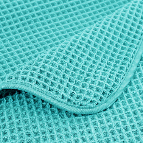 POLYTE satin-trim corner detail highlighting reinforced edge and long-lasting benefit