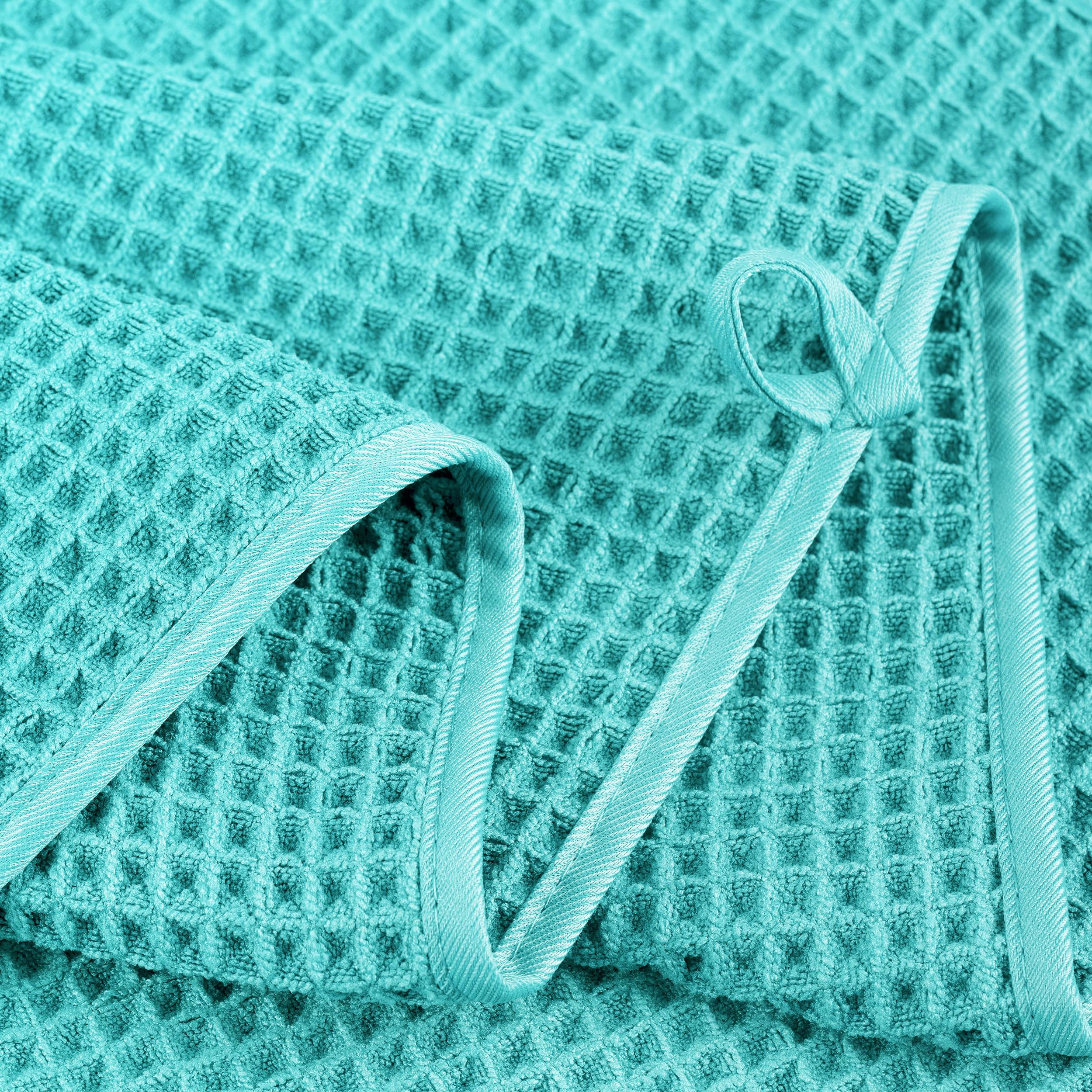 POLYTE washcloth close-up of waffle weave texture for gentle exfoliation benefit