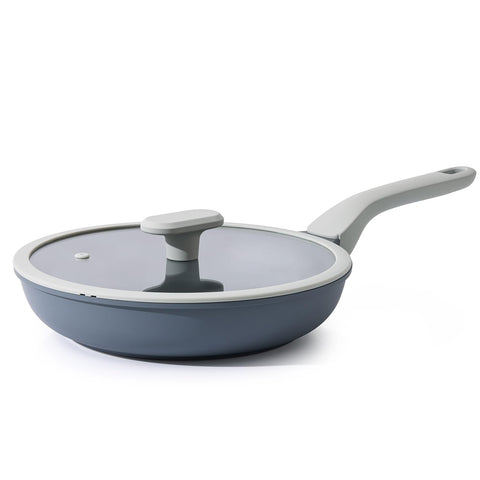 PRICUSIS front view with lid showing compact skillet and secure cover for easy cooking