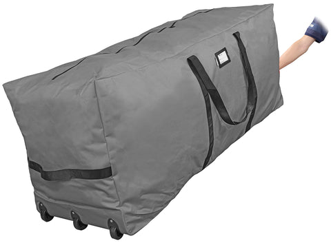 Primode bag in entryway to save space and simplify seasonal storage benefit