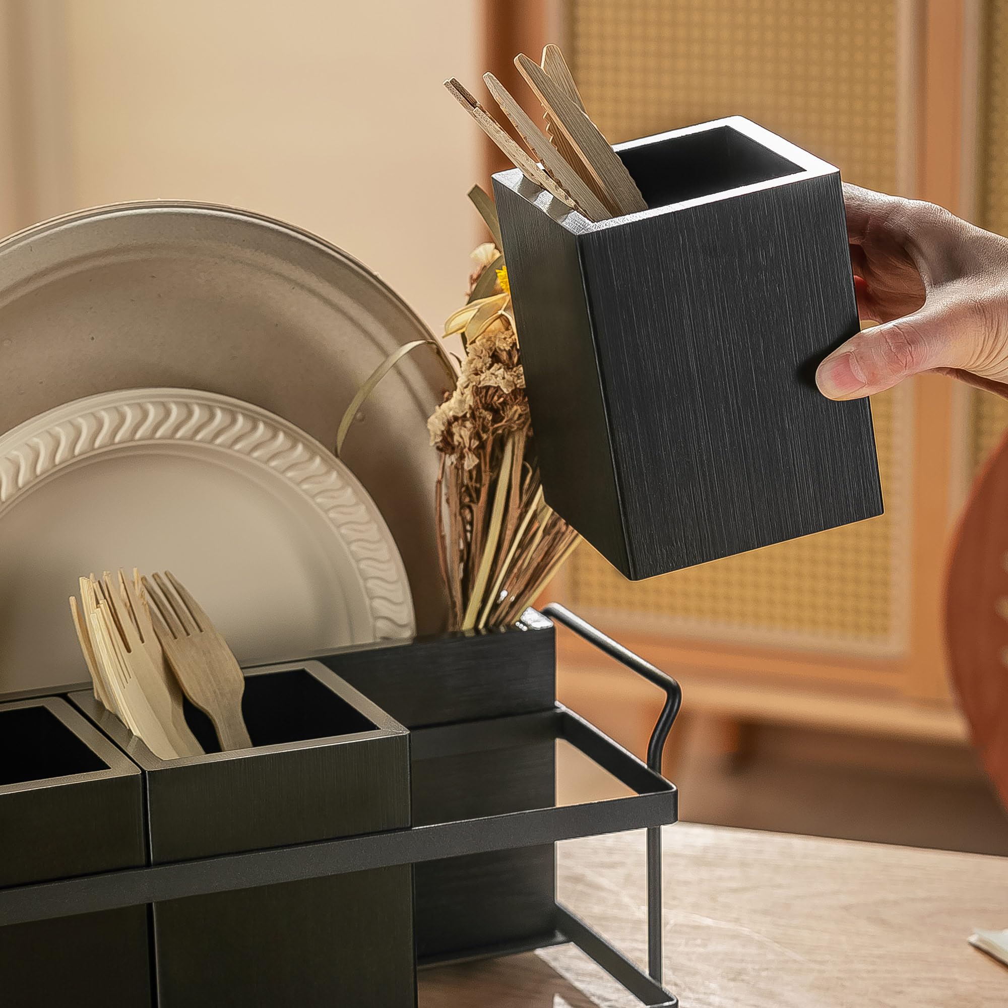 PTSTING in use on BBQ table keeps party utensils sorted