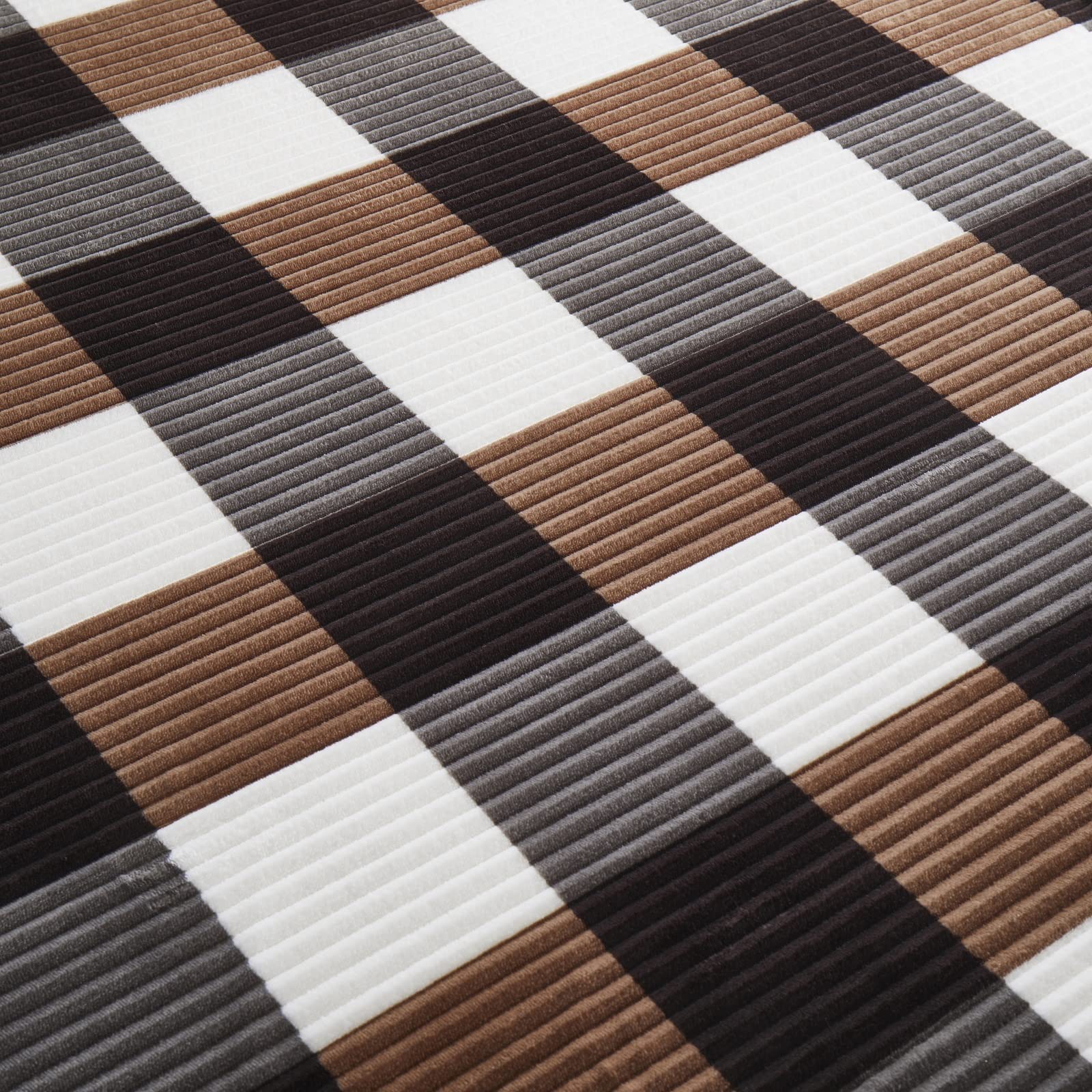 PU MEI edge stitching detail showing durable finish and longevity